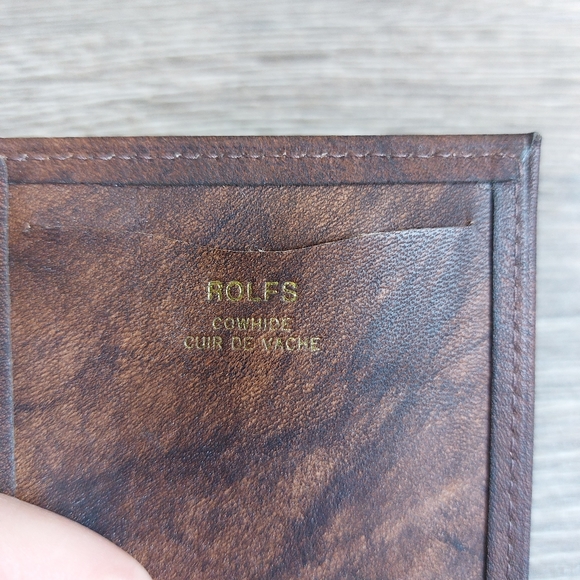 Rolfs slim cowhide wallet money clip. Very sleek and modern. - Picture 4 of 4